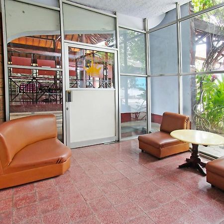 Oyo 91516 Wisata Hotel Mataram Exterior foto
